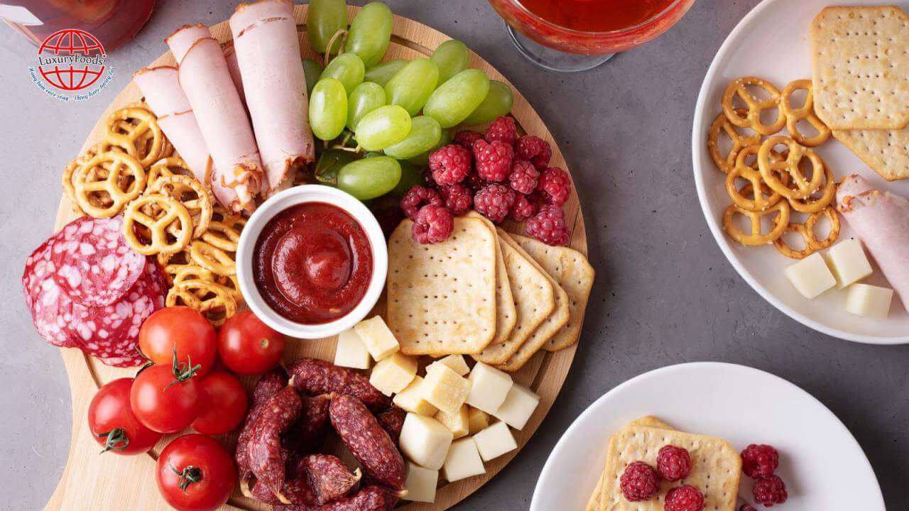 Bạn Đã Sẵn Sàng Trải Nghiệm Cold Cuts – Tinh Hoa Của Mùa Lễ Hội?